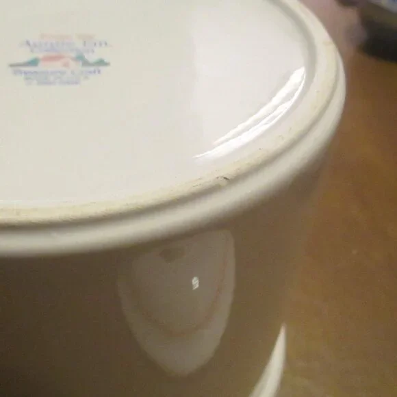 Hallmark Treasure Craft Auntie Em LARGE Ceramic Canister 1986 White Blue HEARTS - Picture 6 of 6